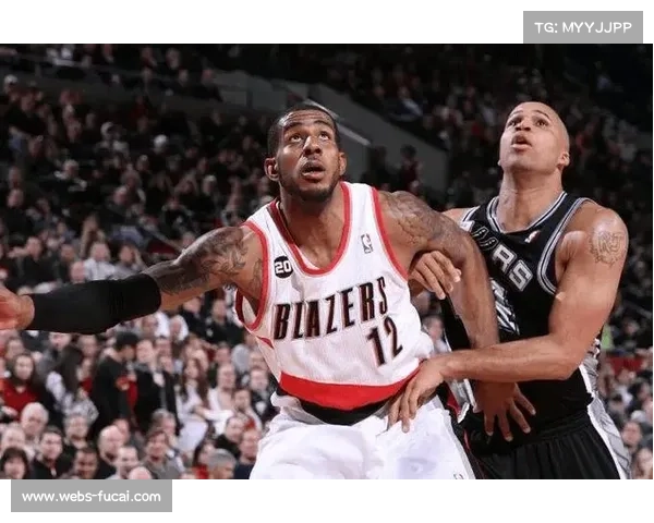 勇士开拓者三分对决下半场攻势逆转局势精彩纷呈 勇士开拓者三分对决下半场攻势逆转局势精彩纷呈